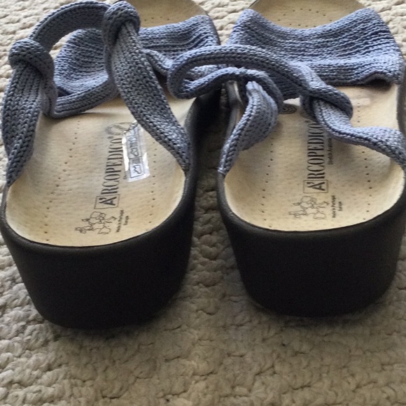 Made in Europe sandals - perfect for summer! - Picture 3 of 9